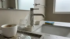 구연산 하나로 끝내는 물때 제거, 수도꼭지·세면대 청소가 쉬워지는 방법